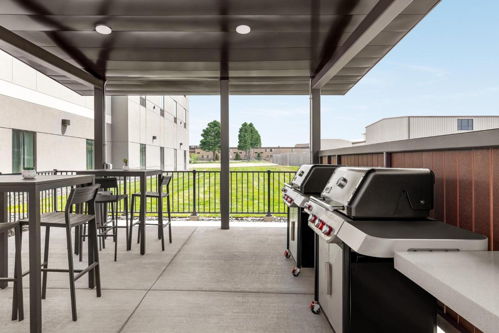 Avid Hotel North Platte By Ihg エクステリア 写真